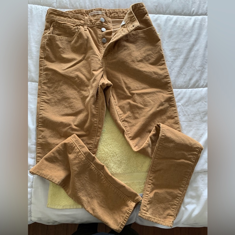 Levi’s 721 high rise skinny button front corduroy size 30